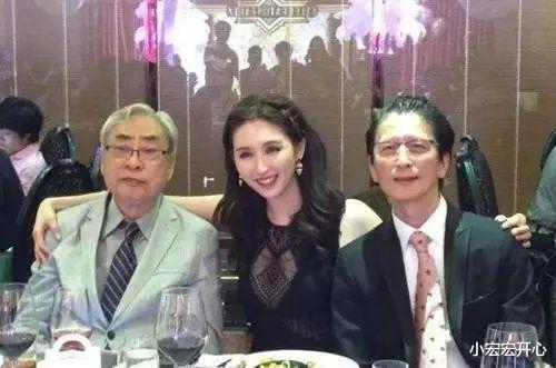 坂井泉水|“爷孙恋”男主去世，小女友无人现身：风流一世，最后成工具人？