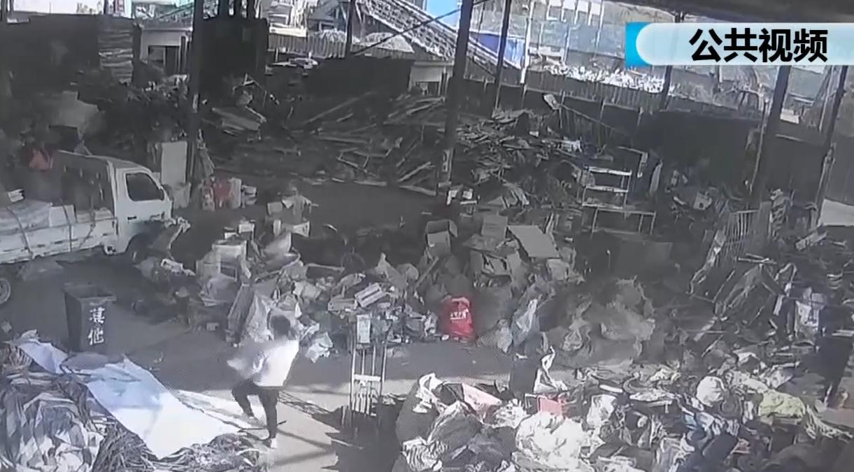 北京奇案：男子盗窃废品回收站价值上百万的铜线，又反手卖给失主