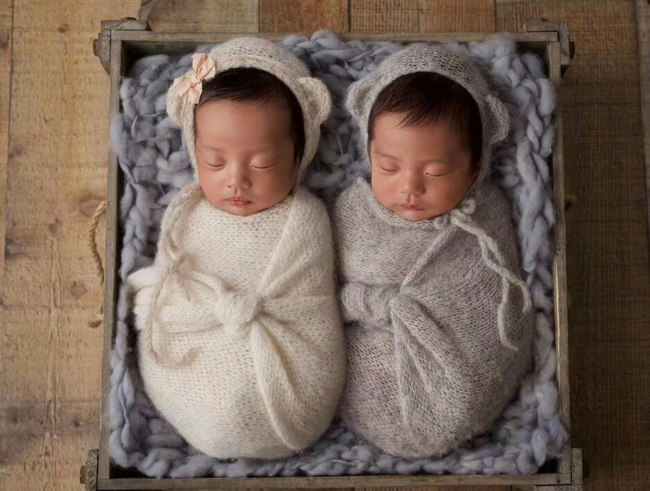 鹿晗|张雨绮接龙凤胎儿女放学，4岁儿子活泼可爱，模样白净清秀