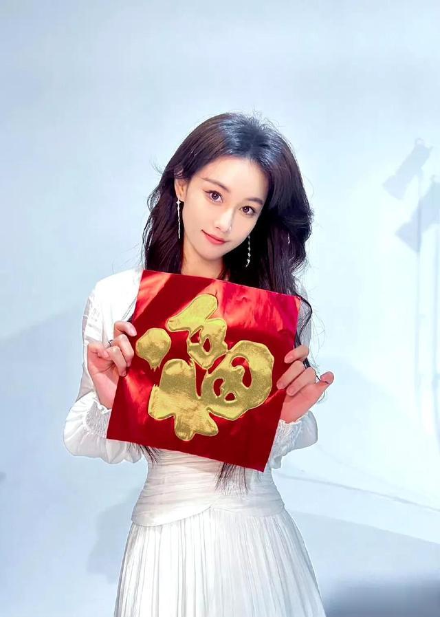 刘诗诗|二月初始，杨幂刘诗诗美女们联手搞事业，胡歌回归家庭结婚生子！