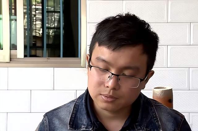 湖南26岁小伙查出癌症,父母4小时内跳河,儿子痛哭:我该怎么活