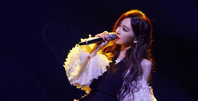 王心凌|《浪姐3》3位姐姐登热搜,有人塌房,有人塌方,王心凌人间清醒