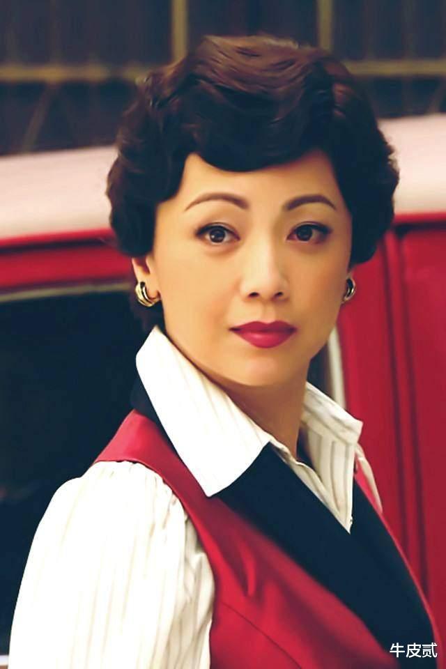 邓萃雯|邓萃雯的人生浮沉史，和她征服过的3个男人，错爱已婚男至今未婚