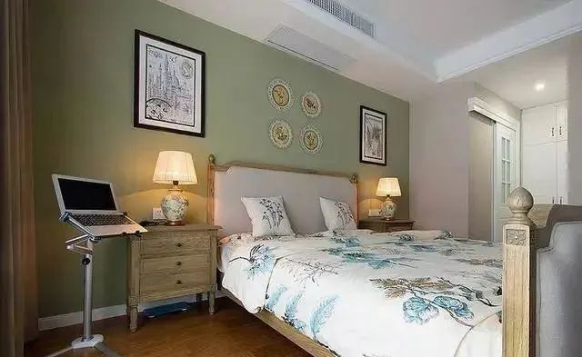 头一次见沙发墙这么装,卧室卫生间也美醉了,见过最漂亮的装修!