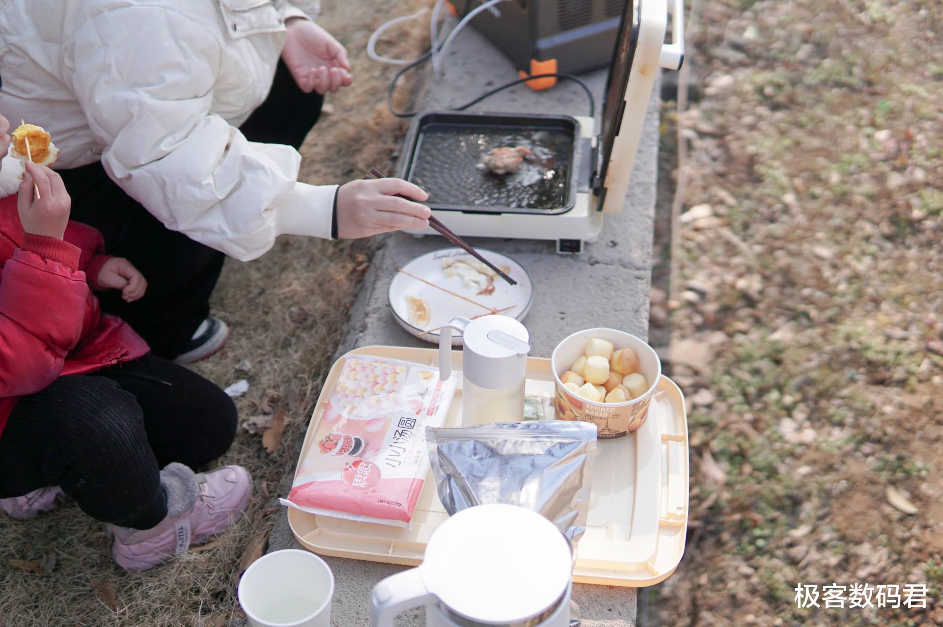 Google|比发电机还猛！2000W大功率，220V交流电，售价近一万户外电源