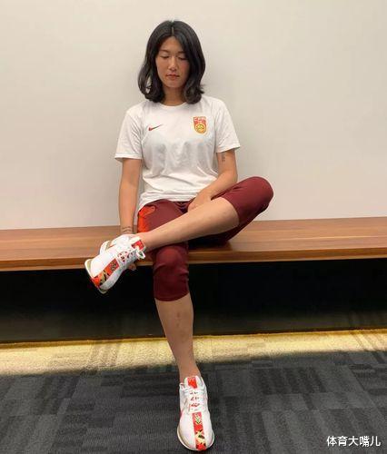 中国女足|女足第二期大名单：功勋队长、争议球员回归，江苏中场遗憾落选