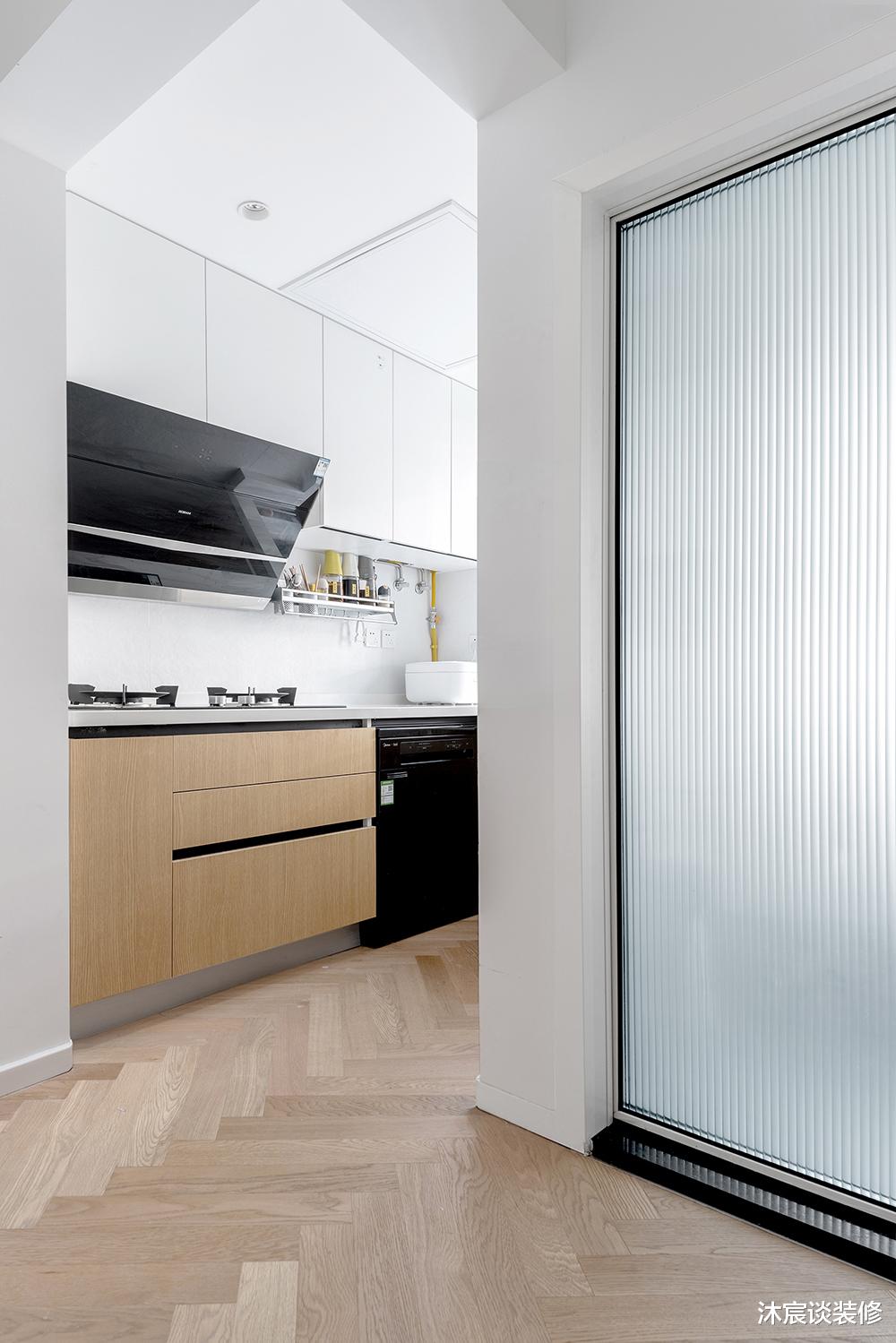 改造样板:38平米有两室和多功能餐厅,还有幽静小院和惊艳的收纳