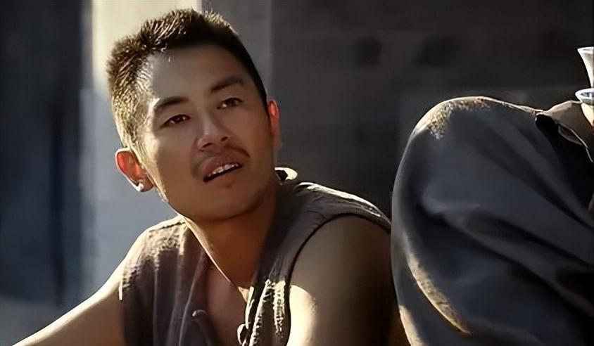 余占鳌|《红高粱》:长大后才懂,余占鳌3骂九儿嫌贫爱富,不过是不满足