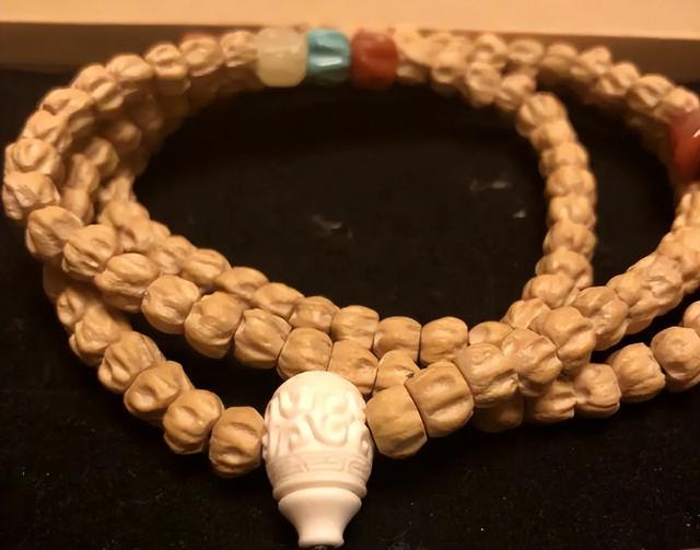 文玩|盘点文玩圈里让你成就感爆棚的“三日红”