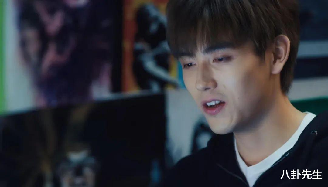 杨幂|杨幂营销翻车了?新剧悬浮还怪观众不懂欣赏,被指又当又立