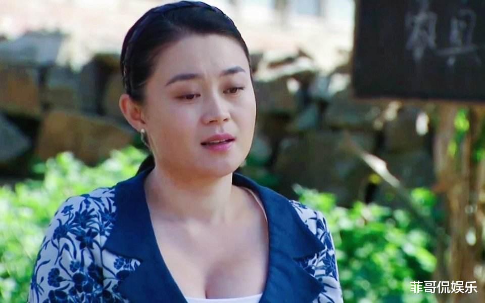 赵本山|赵本山被徒孙手撕后,张玉娇把关婷娜当靶子,回应五字真言