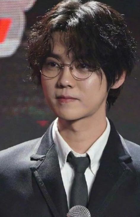 沈腾|“发腮”不可怕，可怕的是曾帅过：昔日小鲜肉颜值暴跌，不忍直视