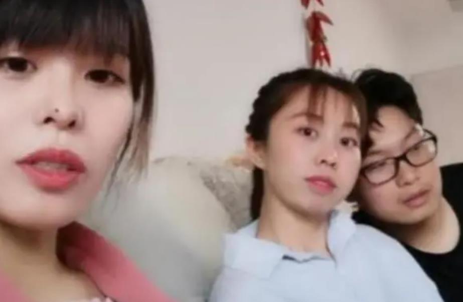 田静弟弟帮妈妈浇菜,直接上桶太豪横,遭调侃离挨打不远了