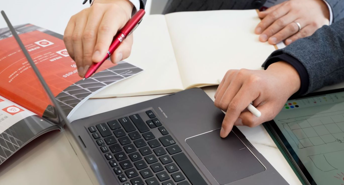 职业教育|轻轻触破家长梦, 说声抱歉, 未来普职分流仍存在, 意在推进职业教育