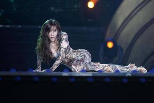 河莉秀|24年前，因为男友一句话做了变性手术的女星河莉秀，如今后悔吗？