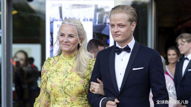 欧美明星|挪威梅特公主的儿子马吕斯·博格的新女友,曾出演真人秀节目