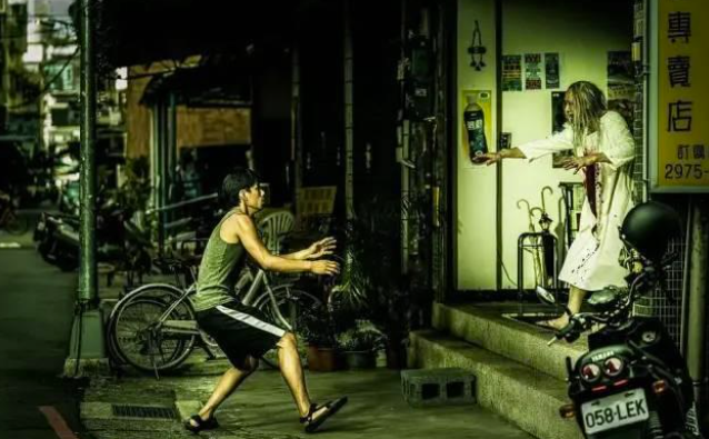 哭悲|年度华语猛片《哭悲》之外，这些台湾新片同样惊喜连连，值得借鉴