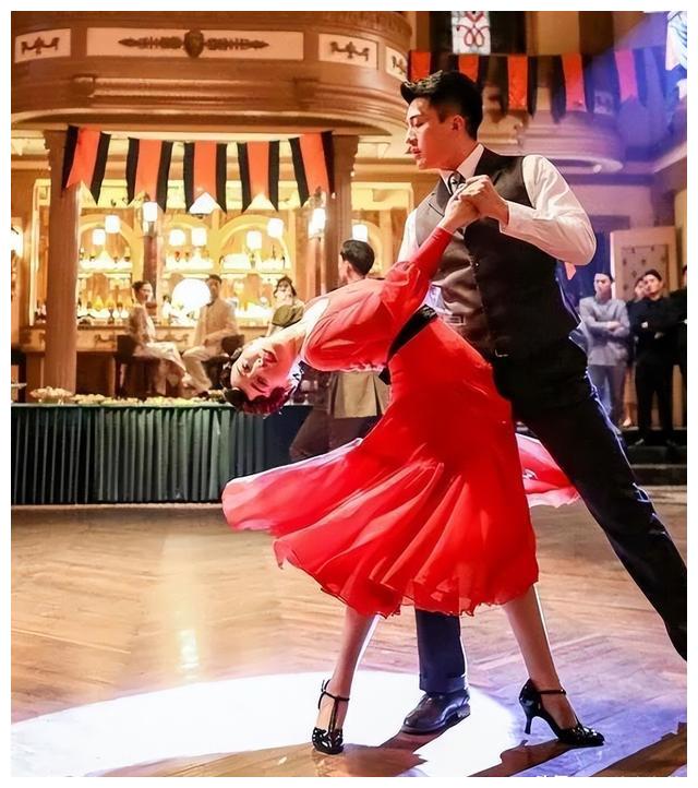 马伊琍|虎背熊腰别硬演民国美女!这6位女星告诉你,什么才是美人真绝色