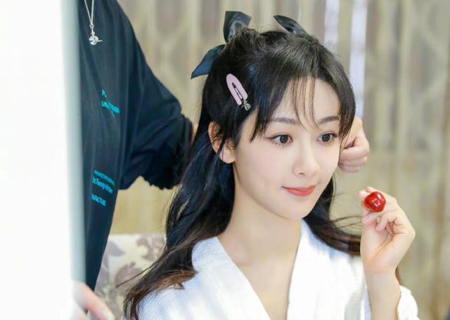 杨紫|杨紫不录“萌探”，转头录制不火的“你好星期六”，有三方面原因