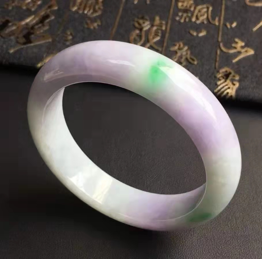 翡翠|翡翠的起源在哪里？为什么缅甸出产的翡翠质量最好？