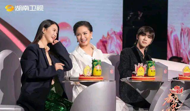 华晨宇|《春天花会开》,心疼华晨宇,心疼女选手