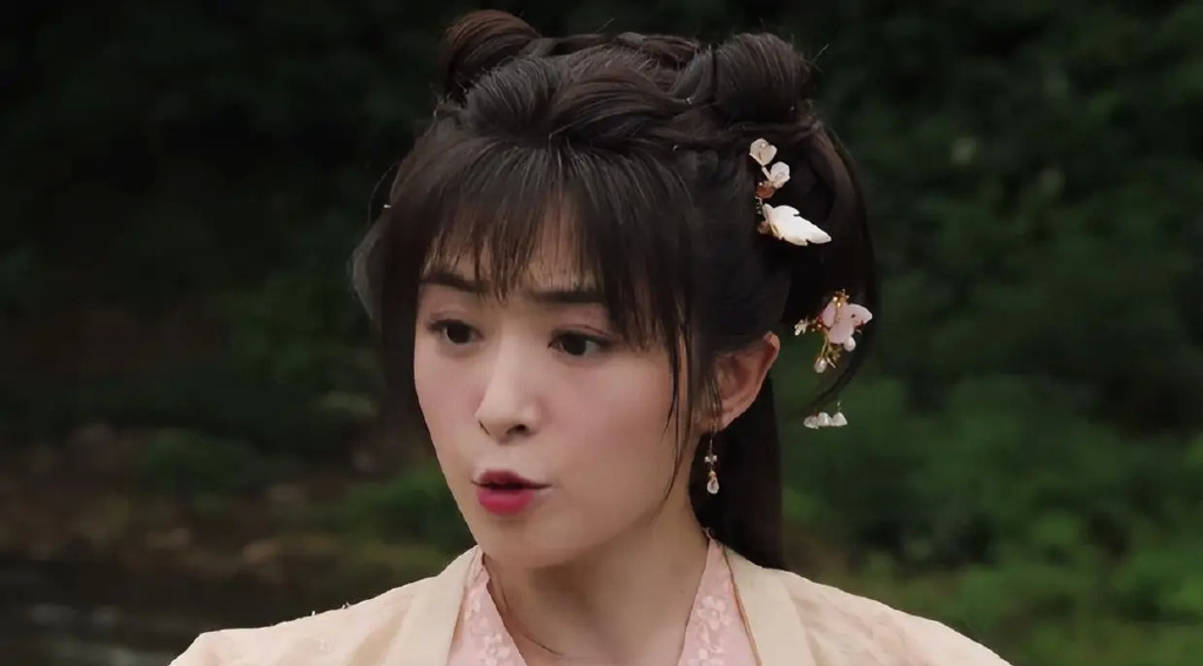 张含韵|张含韵新剧引争议,脸颊下陷黑眼圈厚,《浪姐》时期成颜值巅峰