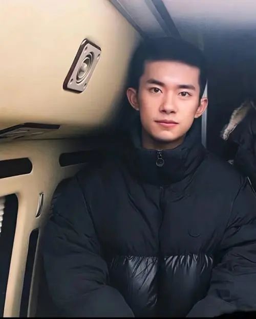 唐嫣|杨洋、肖战、王一博…寸头PK,颜值全变样了!