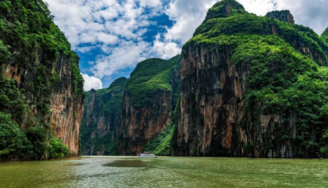 高峰|贵州这两处被忽视的消夏胜地，尽管经济发展不是很好