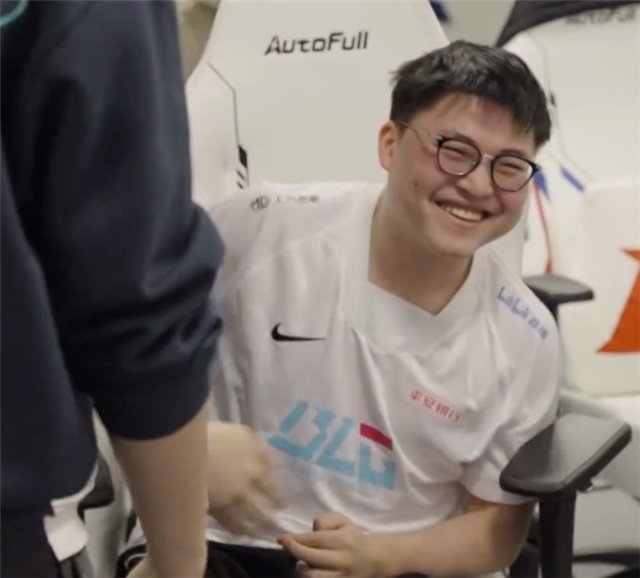 孤泳者|冒领《孤泳者》的演唱者，身后至少站着3个人？uzi一人背负太多