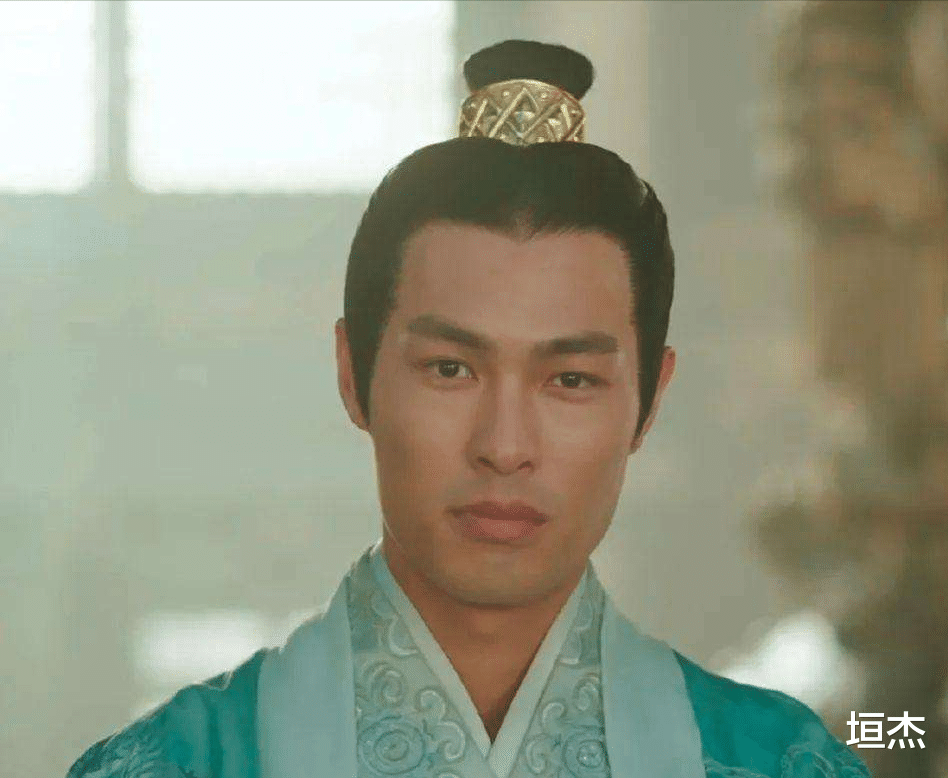 |长相一般却演美男,这些男星古装真辣眼睛,是谁的审美出了问题?