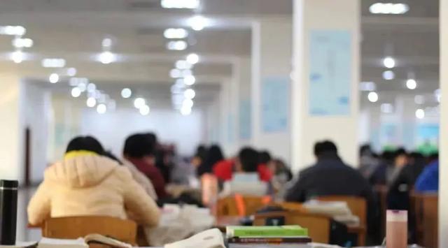 求职|研究生传来“喜讯”，2022或将实行新规，家长纷纷拍手叫好！