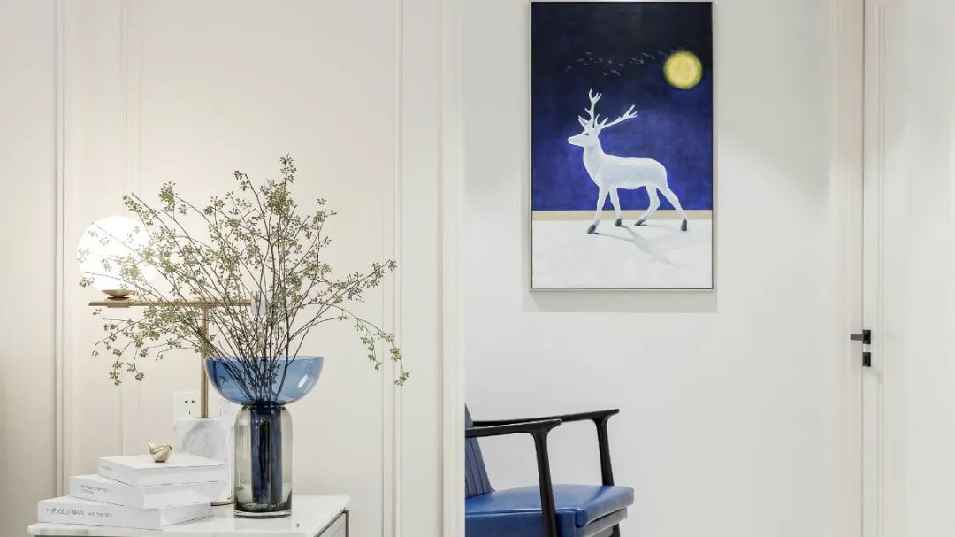 复古蓝+亮金饰,打造空间柔美轻奢质感