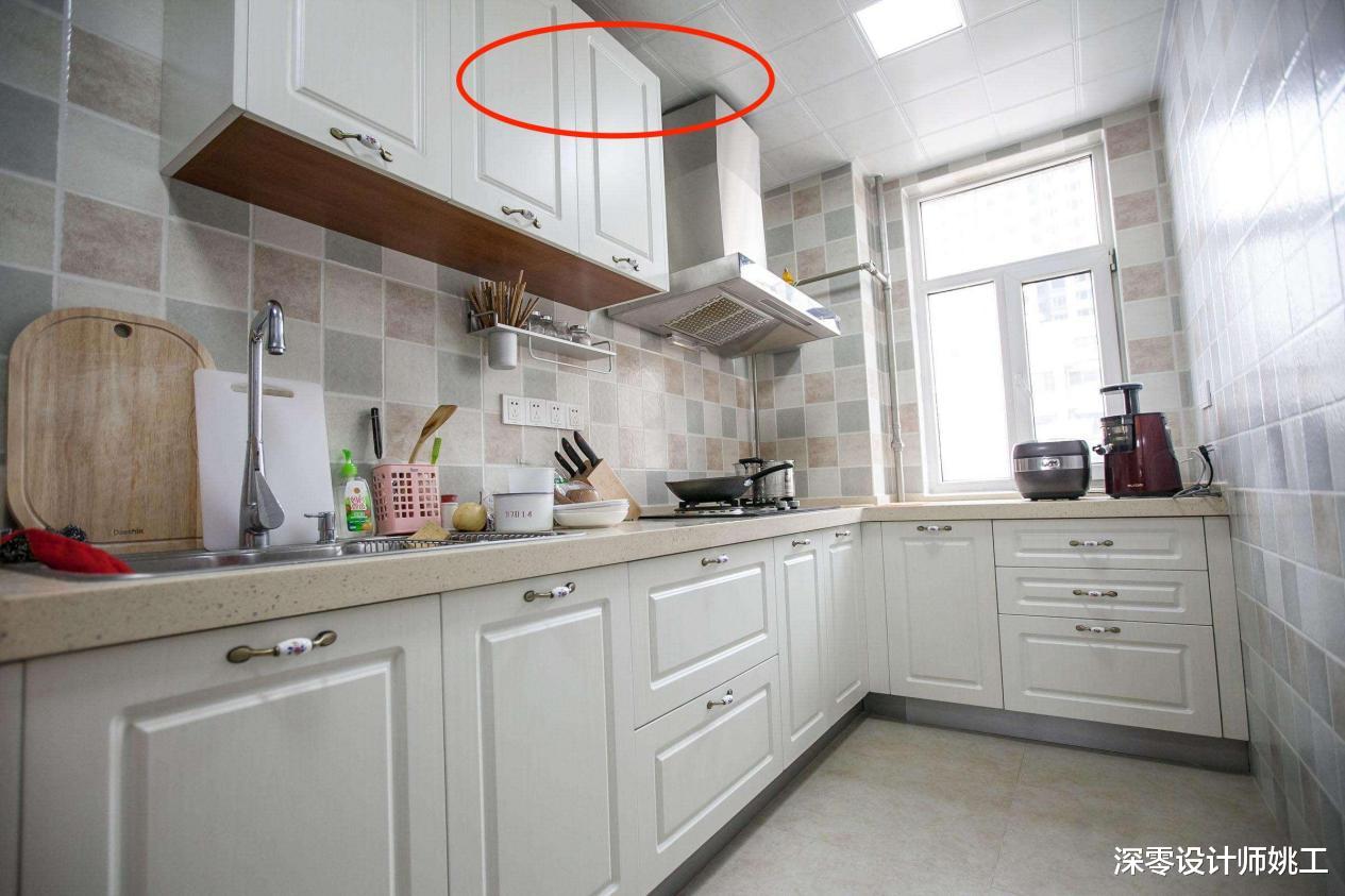 厨房吊柜要不要到顶？吊柜到顶又高又占空间，除了防积灰一点也不好用