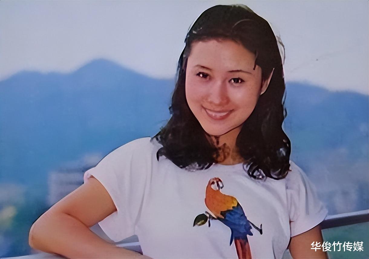 丁岚|丁岚:巅峰时远走他乡,回国后经商成亿万富婆,58岁仍孤身一人