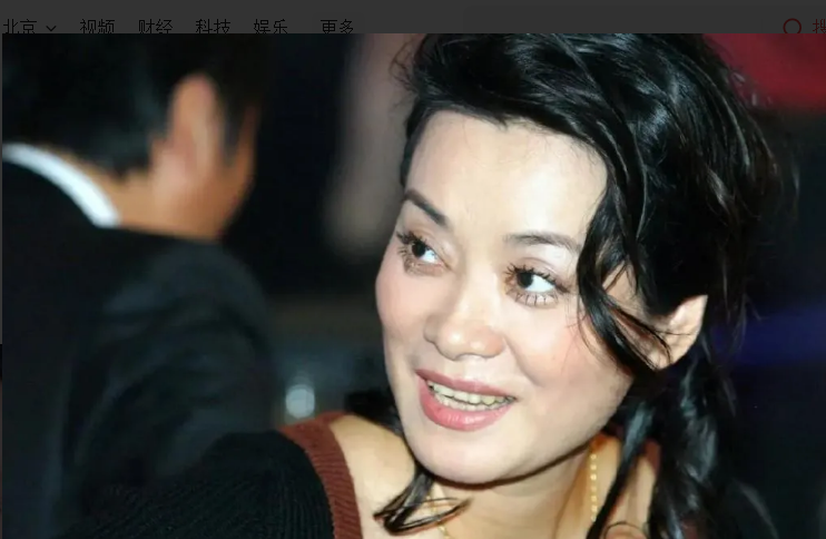 毛阿敏|一代歌后毛阿敏的老公解直锟因病去世，为他生儿育女，但最后一分钱也没有得到