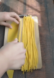 疫情在家,自学过哪些技能?看了网友的操作,服了!