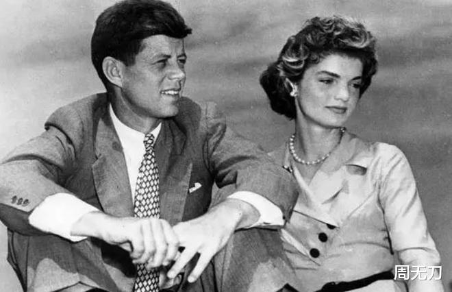 玛丽莲·梦露|殡仪师披露玛丽莲·梦露的心酸细节：下葬前曾为她穿衣服