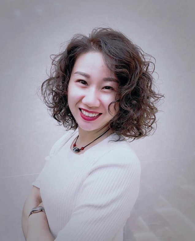 发型 40岁左右的女性，发型这样剪，时尚年轻不老气