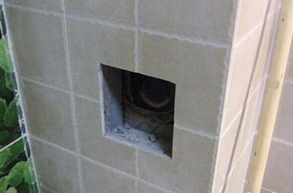 包水管用红砖好还是水泥板好？幸亏老师傅及时劝阻，差点被忽悠了