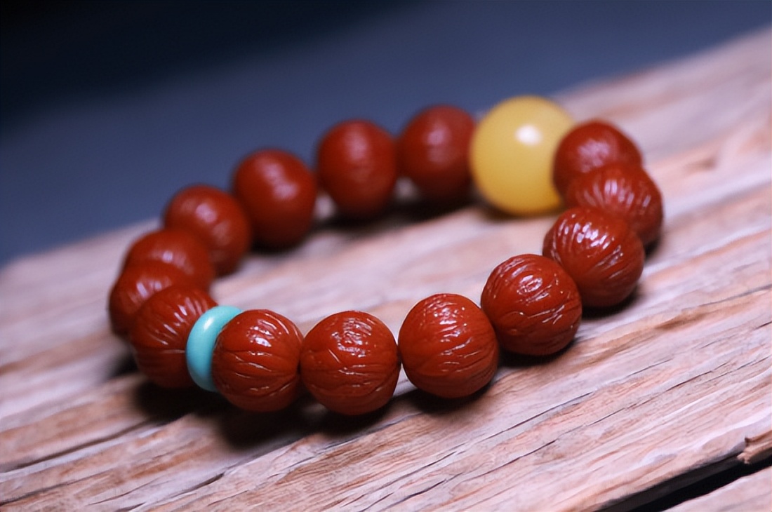 文玩|猴头手串泡药,危害大吗?能盘出来吗?