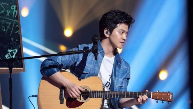 李健|李健给许飞打电话：我想翻唱你的《父亲写的散文诗》，五十万够吗