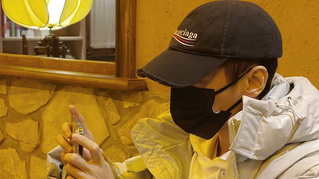 罗云熙|罗云熙过完年后瘦了很多，手背筋突出特别明显，身体状况令人担忧