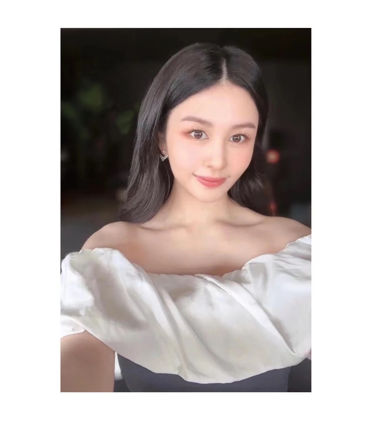 沈月|邱淑贞女儿21岁生日太隆重！富家千金居然穿百元裙，造型太低调了