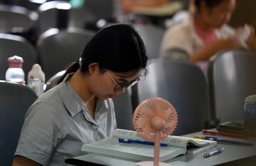 应届生|毕业前要先考虑这3件事,辅导员未必会讲,错过了差距就被拉开了