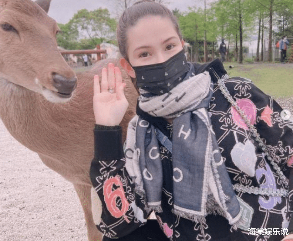 周杰伦|周杰伦4月7日晒医院输液照！身体亮红灯好憔悴，众星担心一起安慰