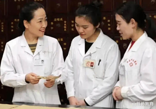 大学生|在校生良心劝告,最好别报这3大专业,毕业后几乎难以找到工作