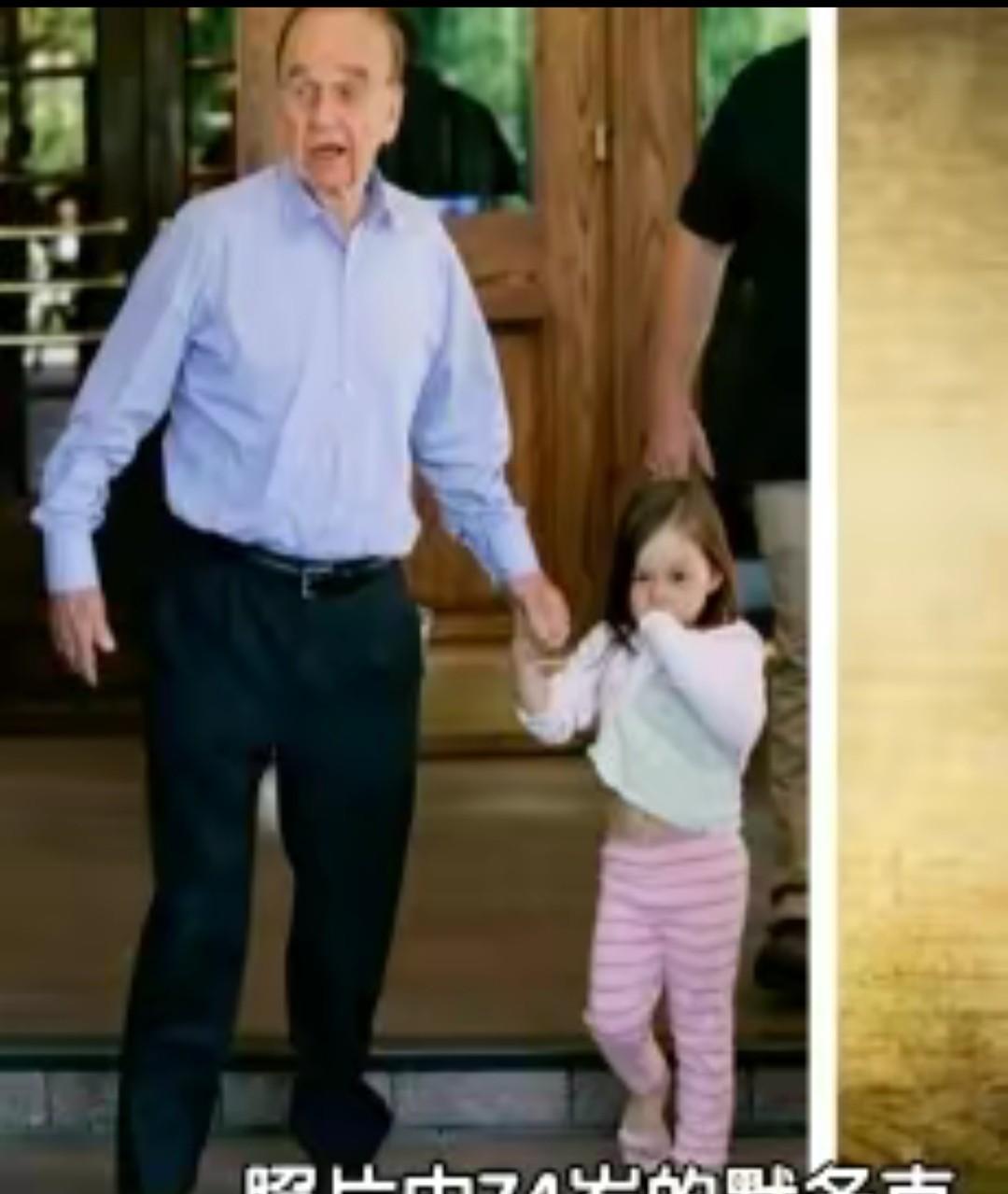 邓文迪|邓文迪21岁女儿：深得父亲默多克宠爱，身家160亿，男友家世显赫