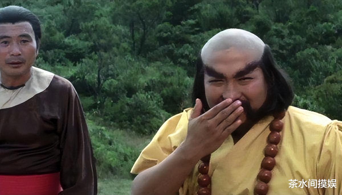 吴京|同是演和尚，怎么有人“人间真实”，有人却长发胡茬一个也不落？