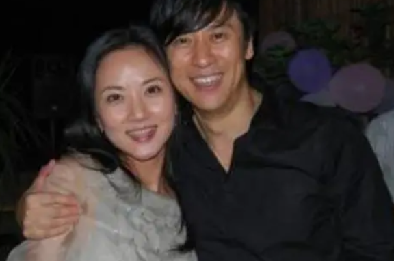 春晚|解晓东：连上14次春晚，巅峰时突然隐退，如今生活怎样了？