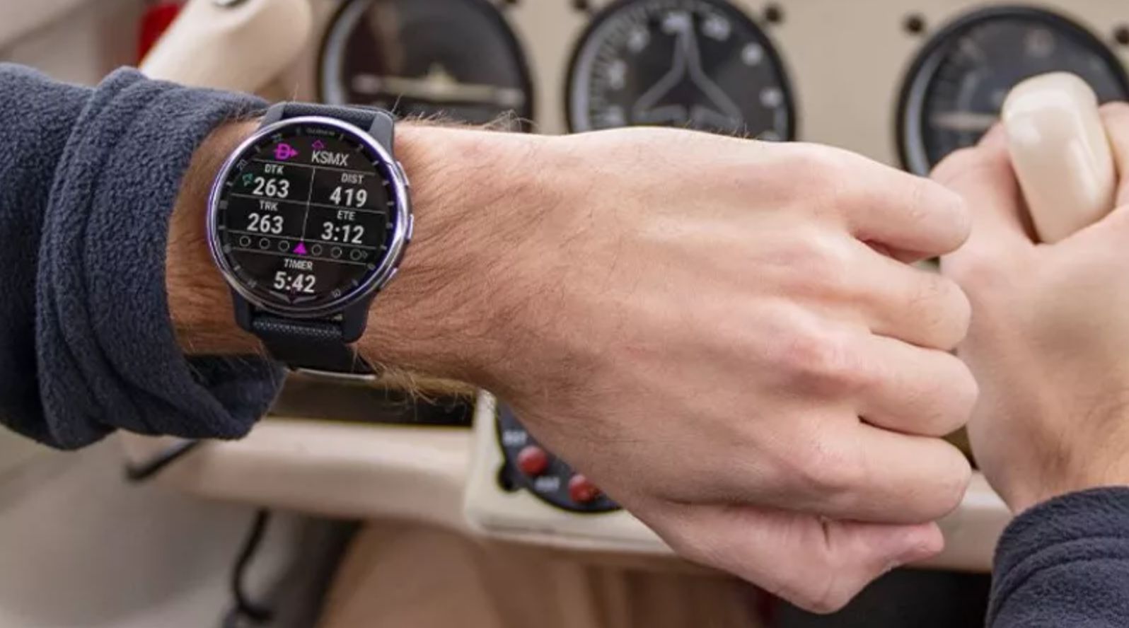 智能手表|Garmin D2 Air X10 是一款面向飞行员的 GPS 智能手表